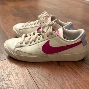 Nike Women's Blazer Low '77 sneakers in Fire Pink colorway